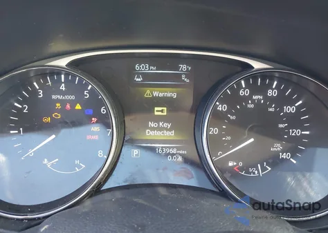 2015 Nissan Rogue Sv z USA, uszkodzony, nr VIN 5N1AT2MV1FC914547